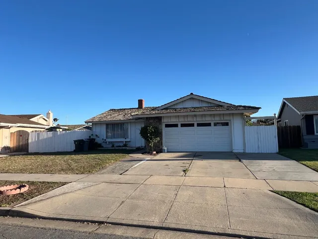 $699,000 | 451 La Jolla Way, Salinas, CA 93901