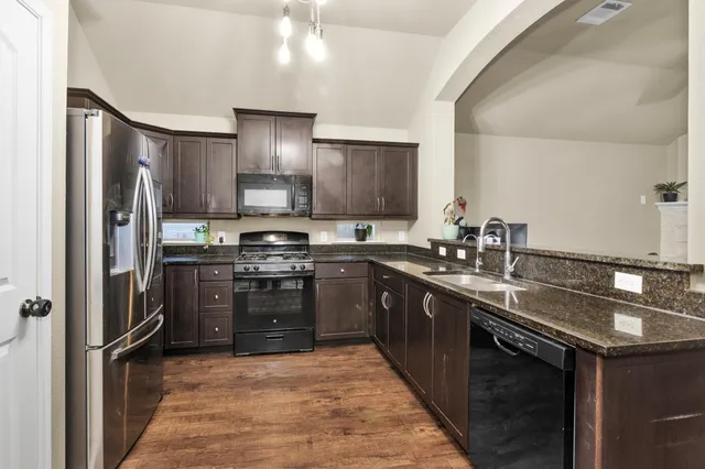 $220,000 | 820 Heritage Drive, Navasota, TX 77868