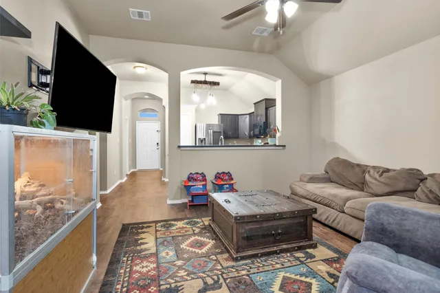 $220,000 | 820 Heritage Drive, Navasota, TX 77868