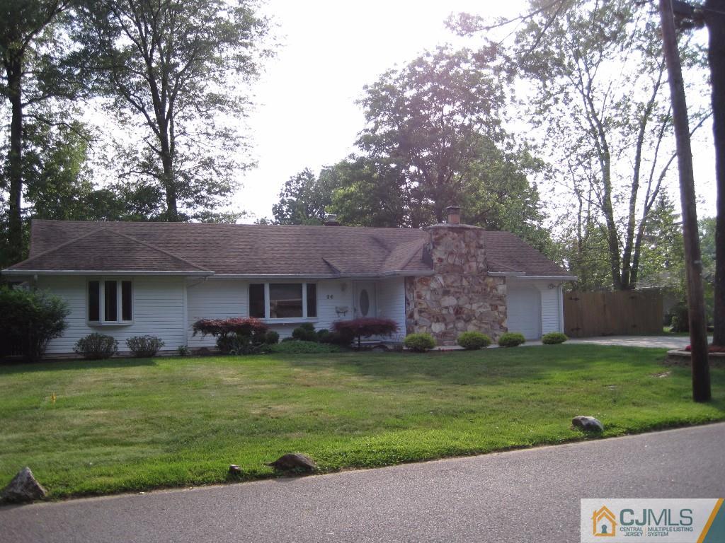 26 Richard Road Edison, NJ 08820 - Photo 2 of 18 a view of a yard in front of a house