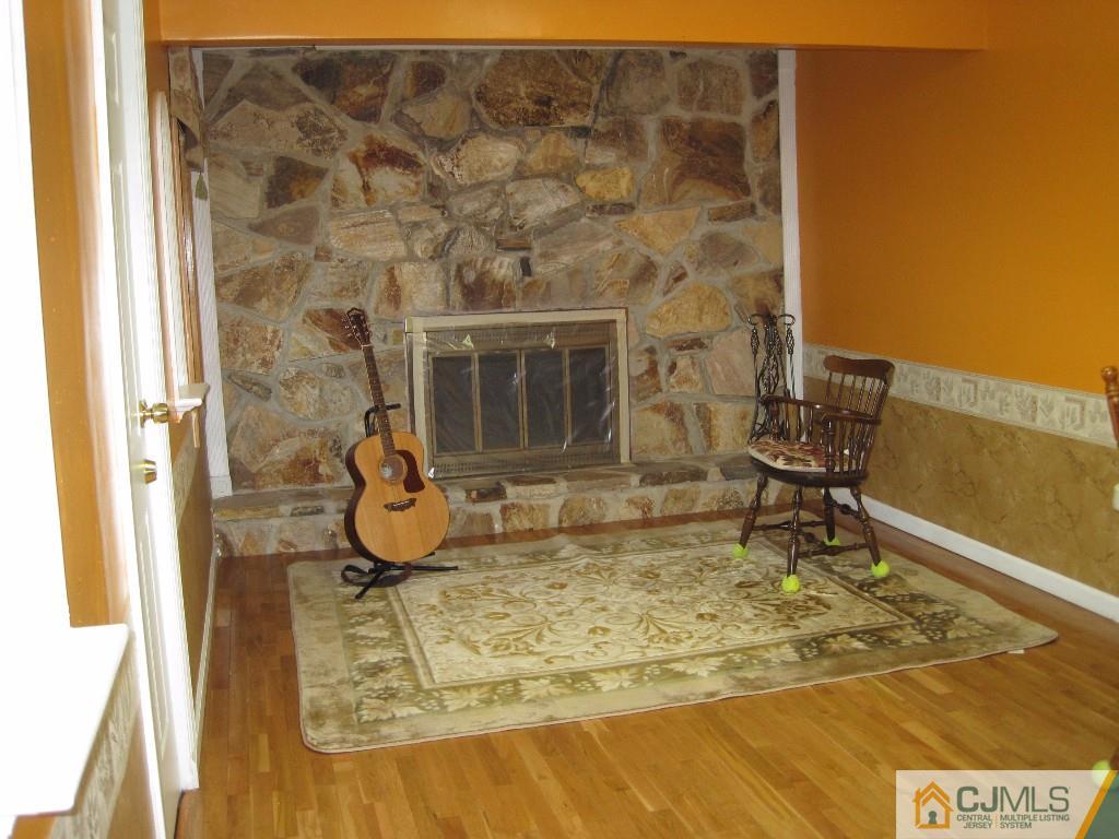 26 Richard Road Edison, NJ 08820 - Photo 8 of 18