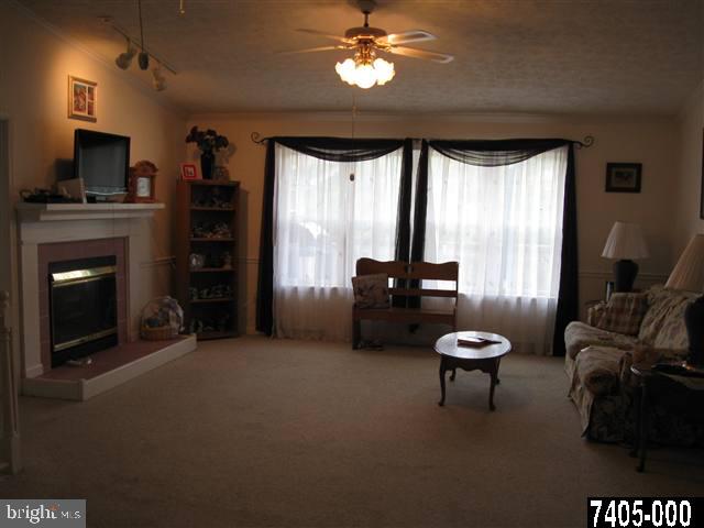 340 Newcomer Road Windsor, PA 17366 - Photo 5 of 24