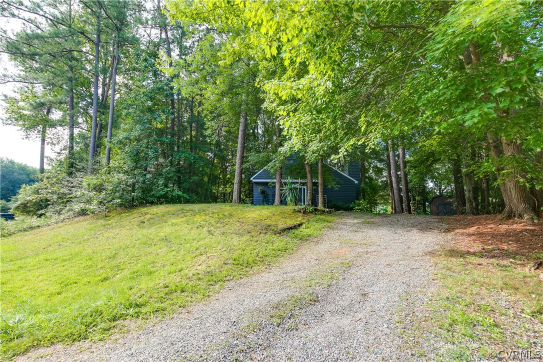 8507 Hann Road North Chesterfield, VA 23236 - Photo 4 of 50 Gallery Image 4