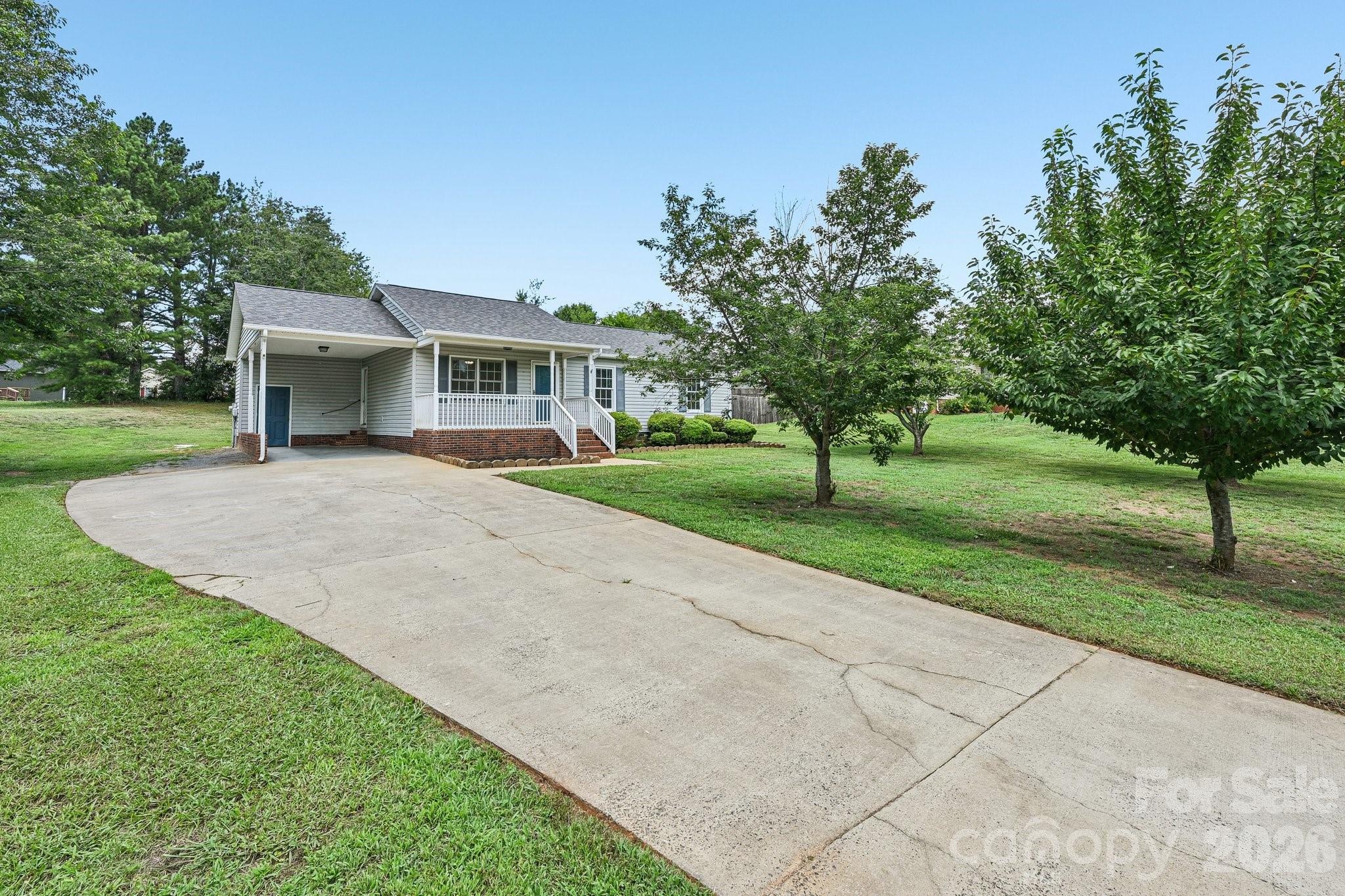 738 McDaniel Road Kings Mountain, NC 28086 - Photo 2 of 34