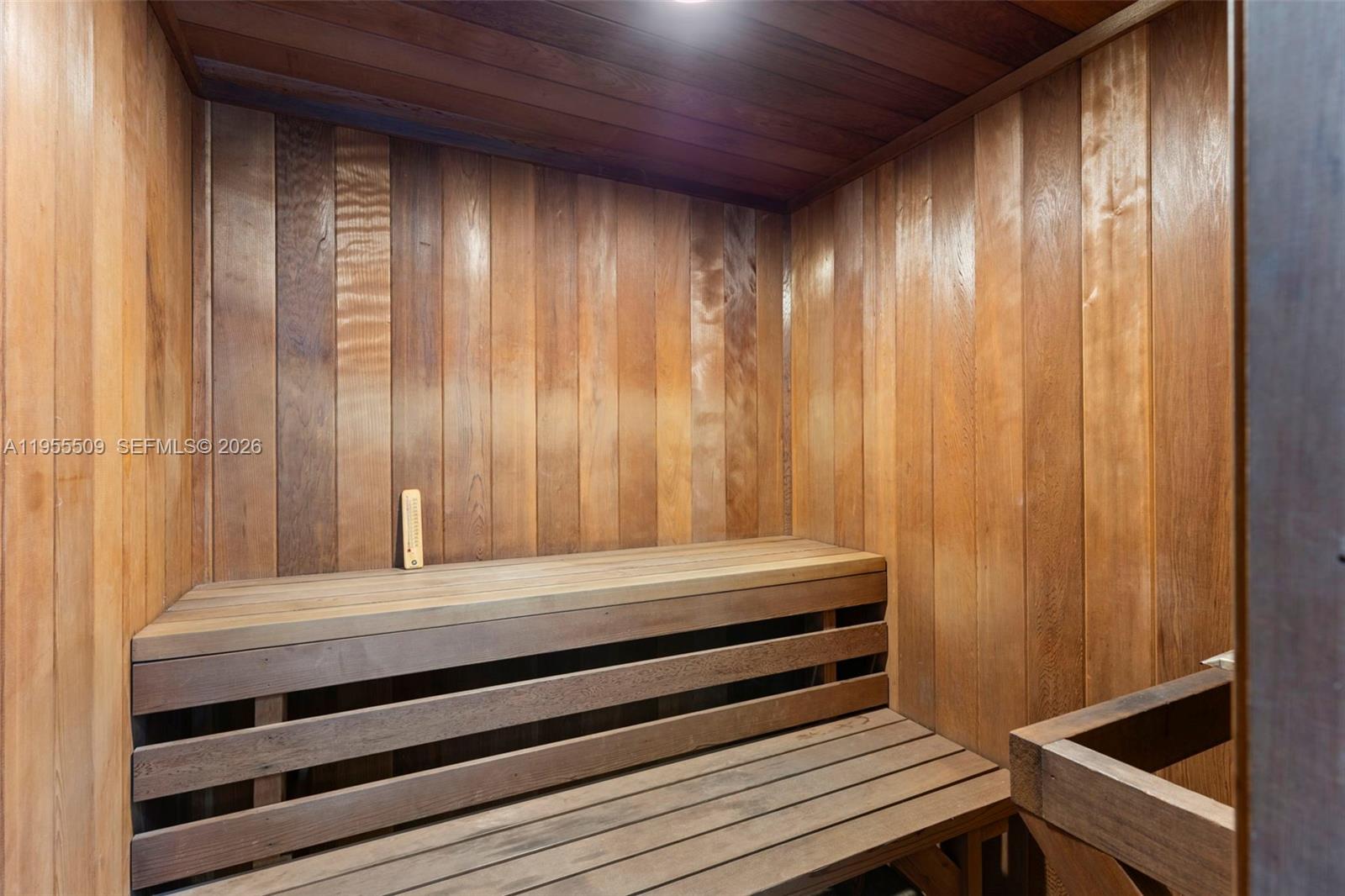 400 North Surf Road, Unit 903 Hollywood, FL 33019 - Photo 26 of 36 a close view of closet