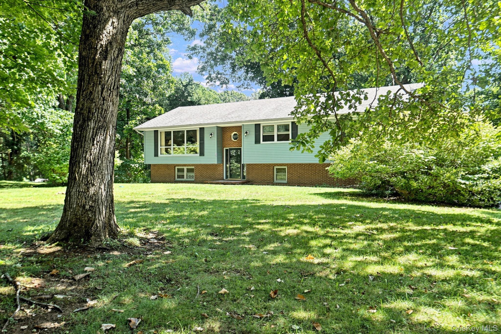26 Woods Road Cold Spring, NY 10516 - Photo 3 of 28 Gallery Image 3
