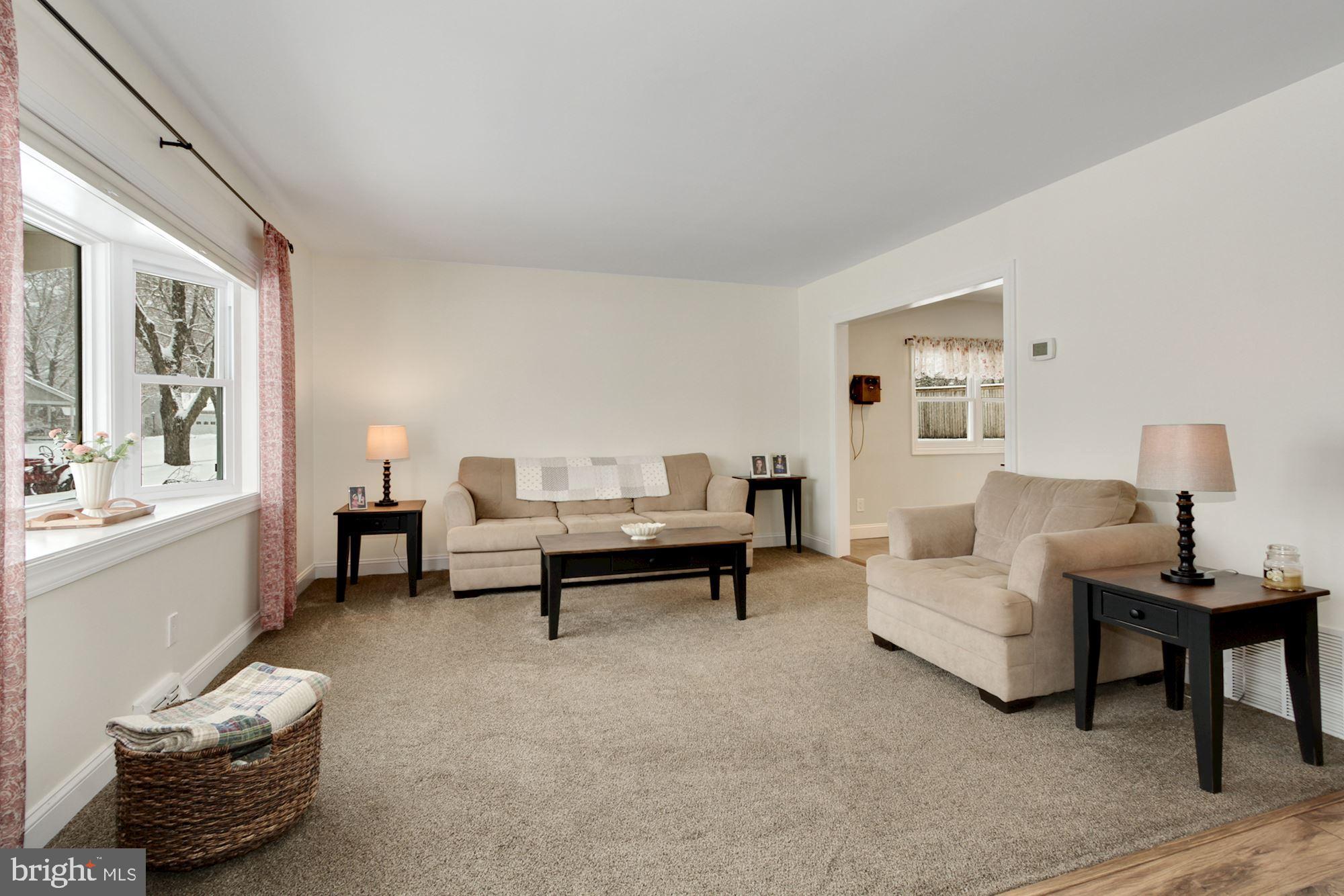 208 Lower Valley Road North Wales, PA 19454 - Photo 2 of 36 Living Room