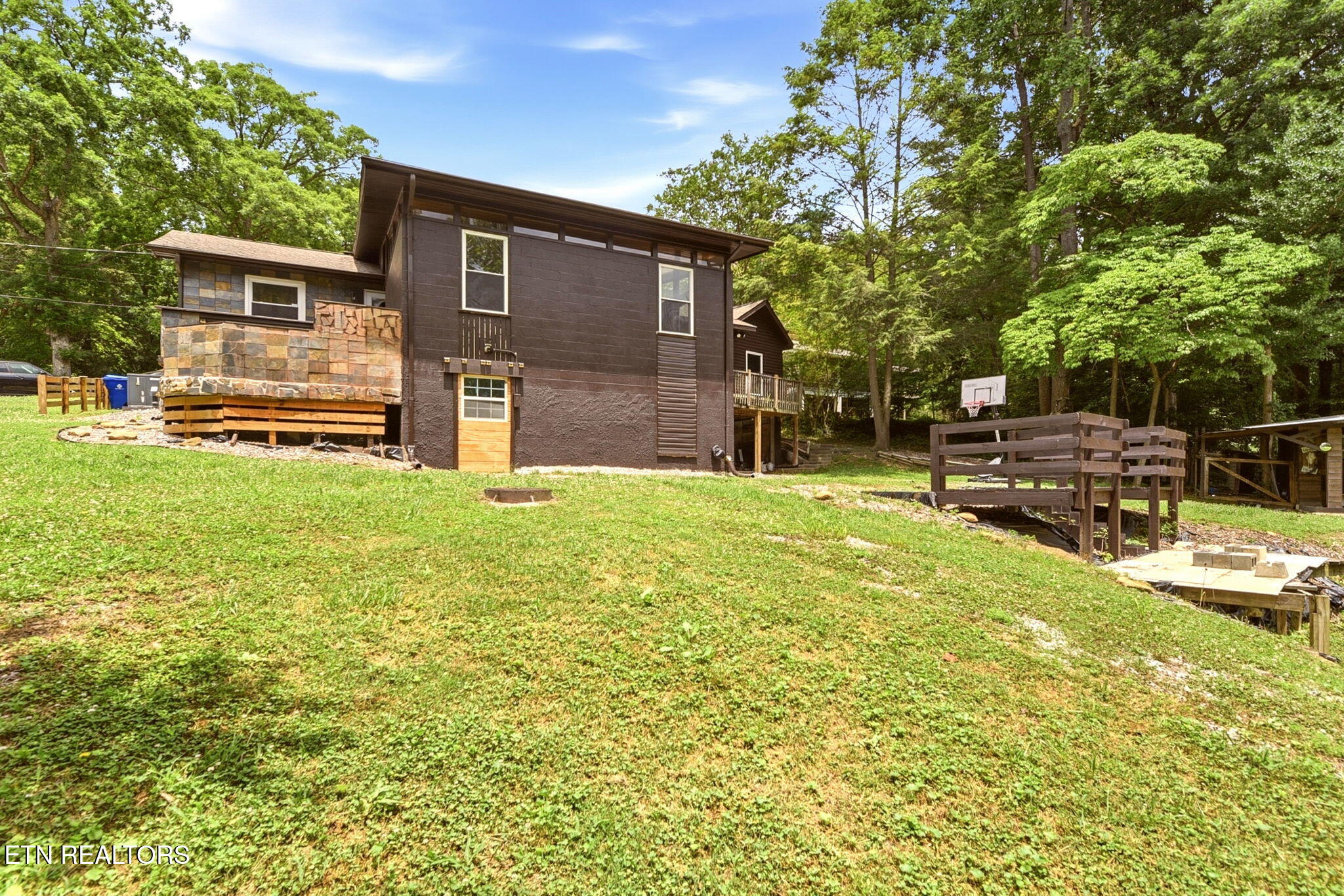 113 Pomona Road Oak Ridge, TN 37830 - Photo 52 of 60 52-web-or-mls-DSC_2367