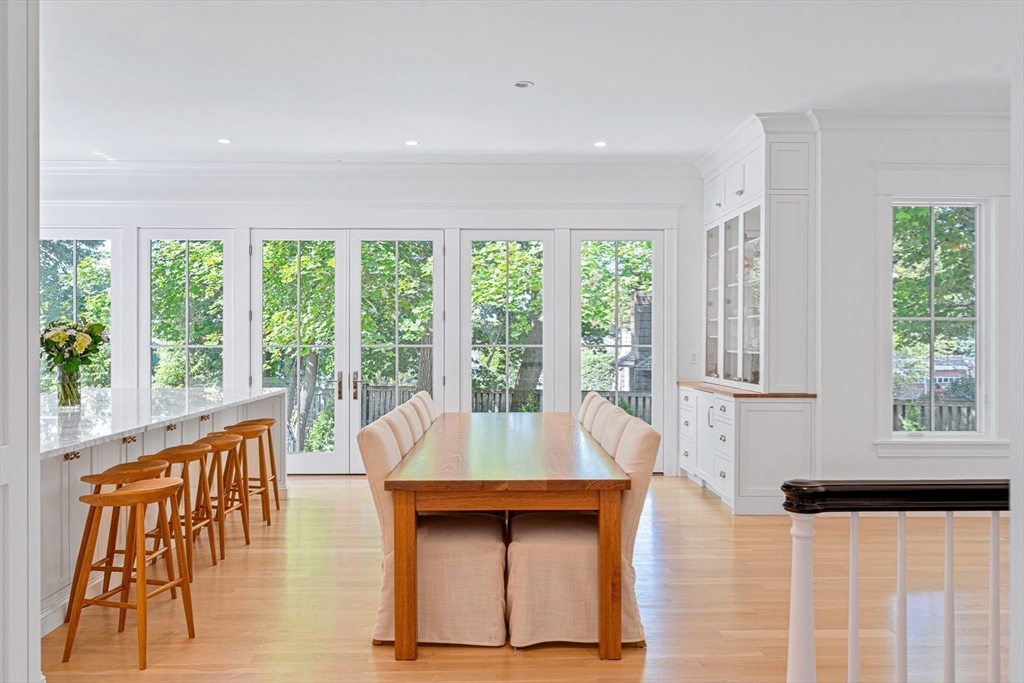 34 Morton Road Newton, MA 02459 - Photo 7 of 40