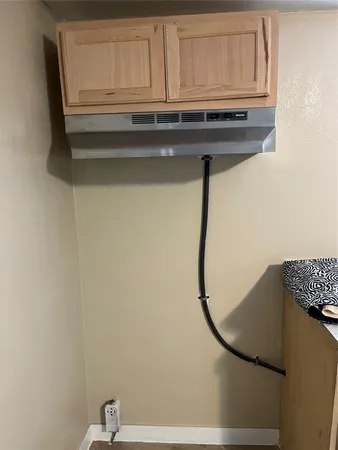 $1,100 | 305 7th Street, Rosenberg, TX 77471