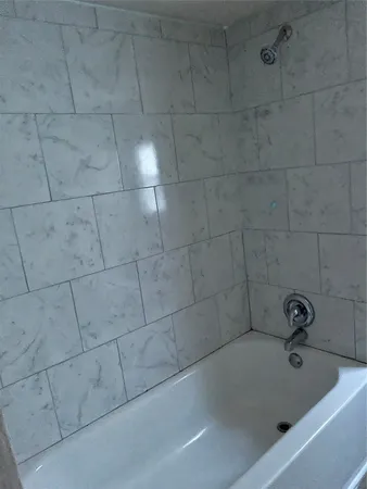 $1,100 | 305 7th Street, Rosenberg, TX 77471