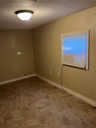 $1,100 | 305 7th Street, Rosenberg, TX 77471