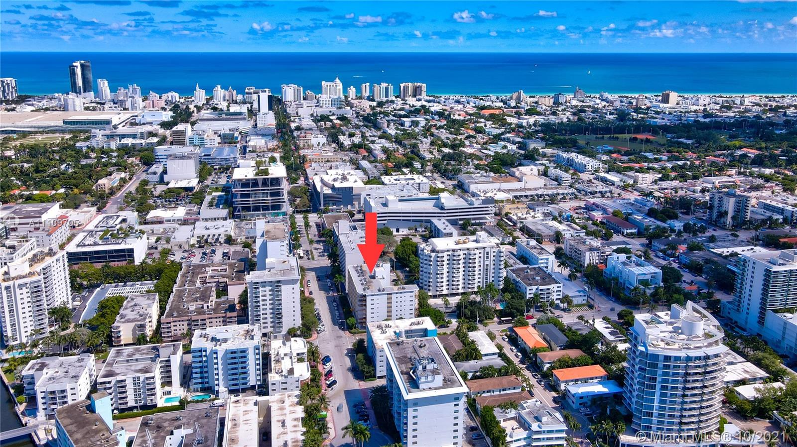 1340 Lincoln Road, Unit 806 Miami Beach, FL 33139 - Photo 29 of 48 a view of city and ocean