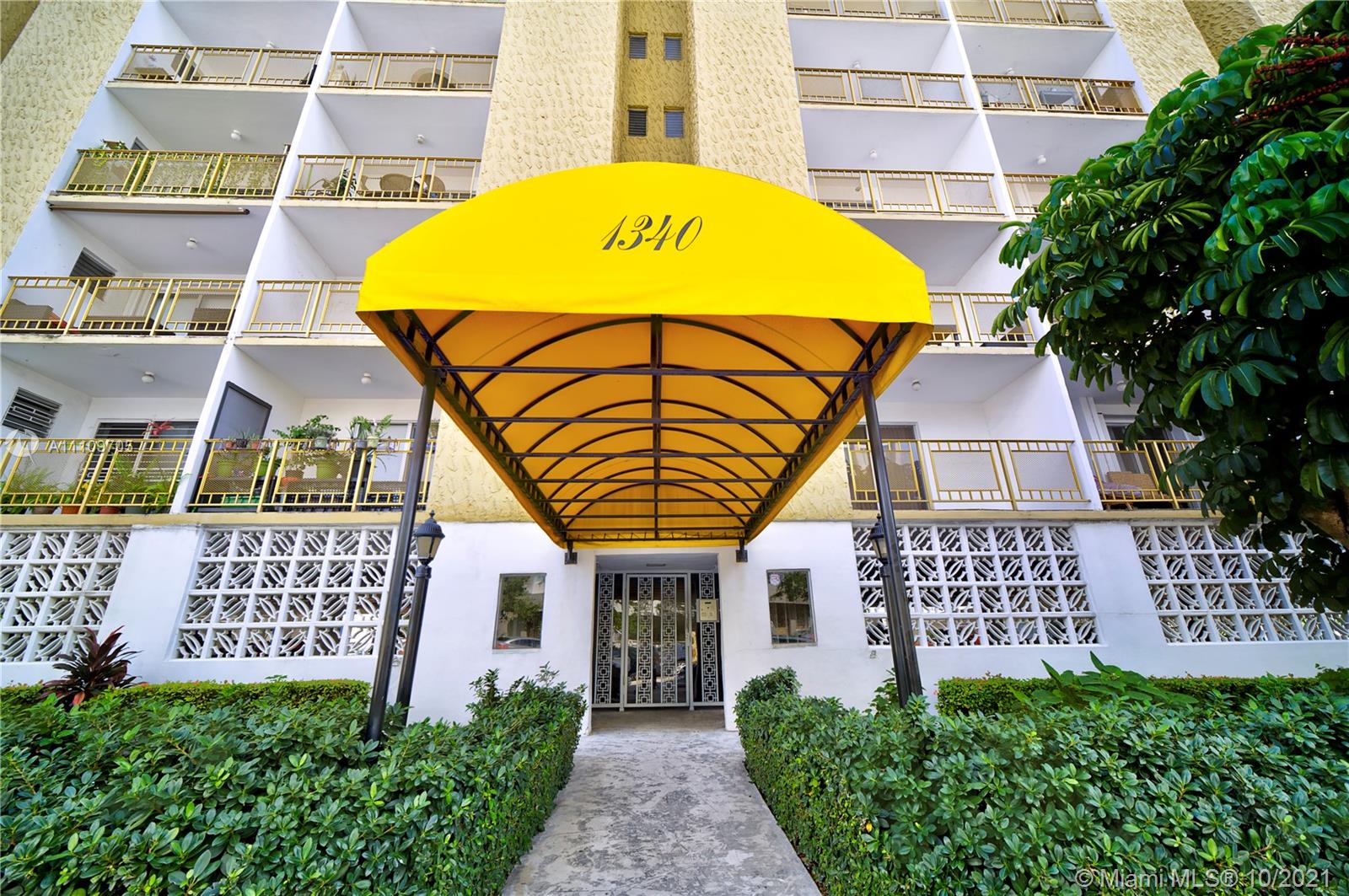 1340 Lincoln Road, Unit 806 Miami Beach, FL 33139 - Photo 43 of 48 a front view of a building