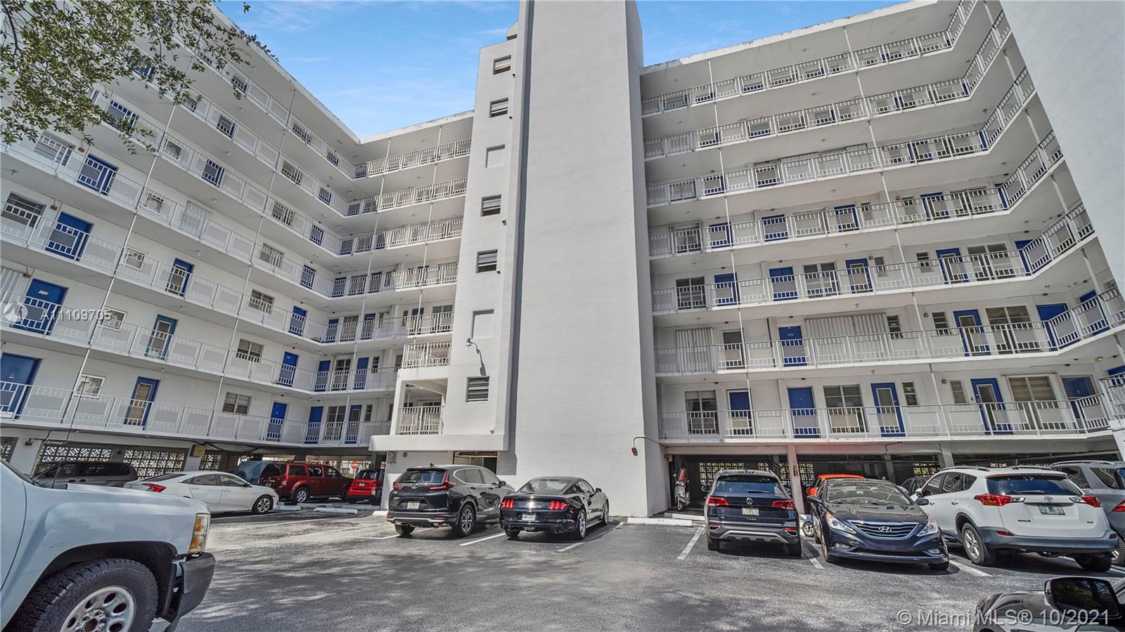 1340 Lincoln Road, Unit 806 Miami Beach, FL 33139 - Photo 47 of 48 a building view