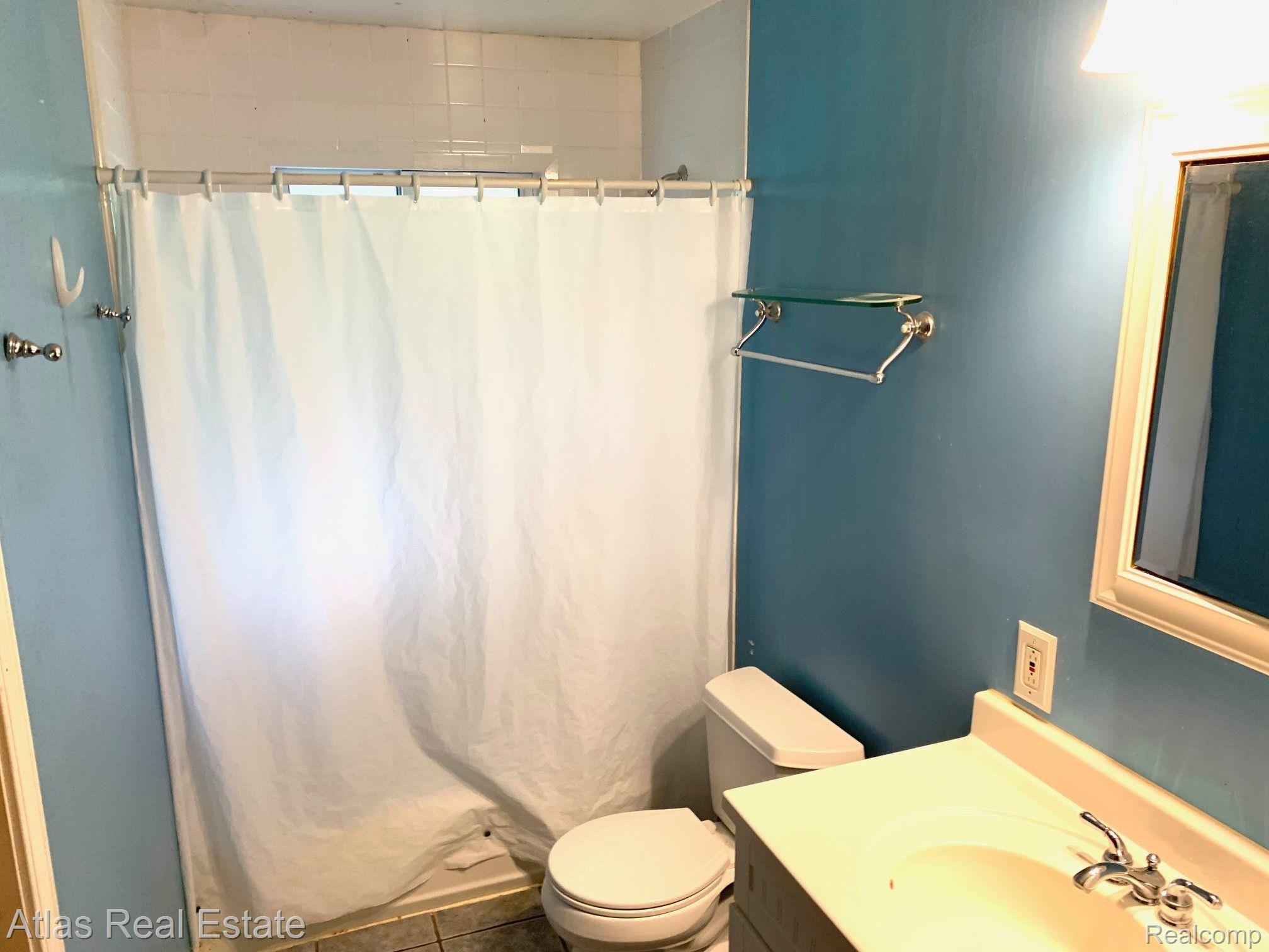 1241 Delta Road Walled Lake, MI 48390 - Photo 15 of 15 Gallery Image 15