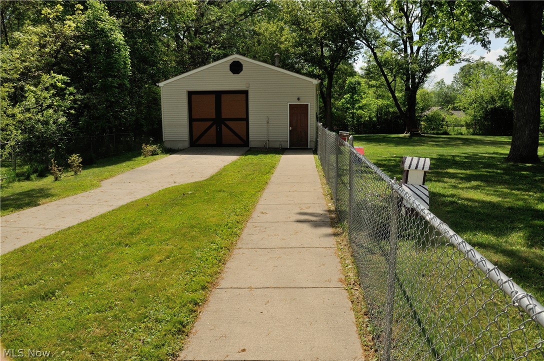 1565 Duffus Road Northeast Warren, OH 44484 - Photo 36 of 42