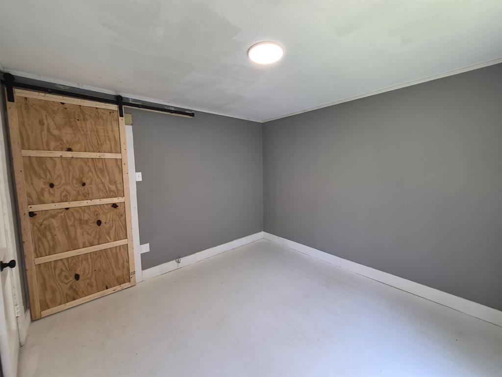 3720 Live Oak Avenue Waco, TX 76708 - Photo 12 of 27