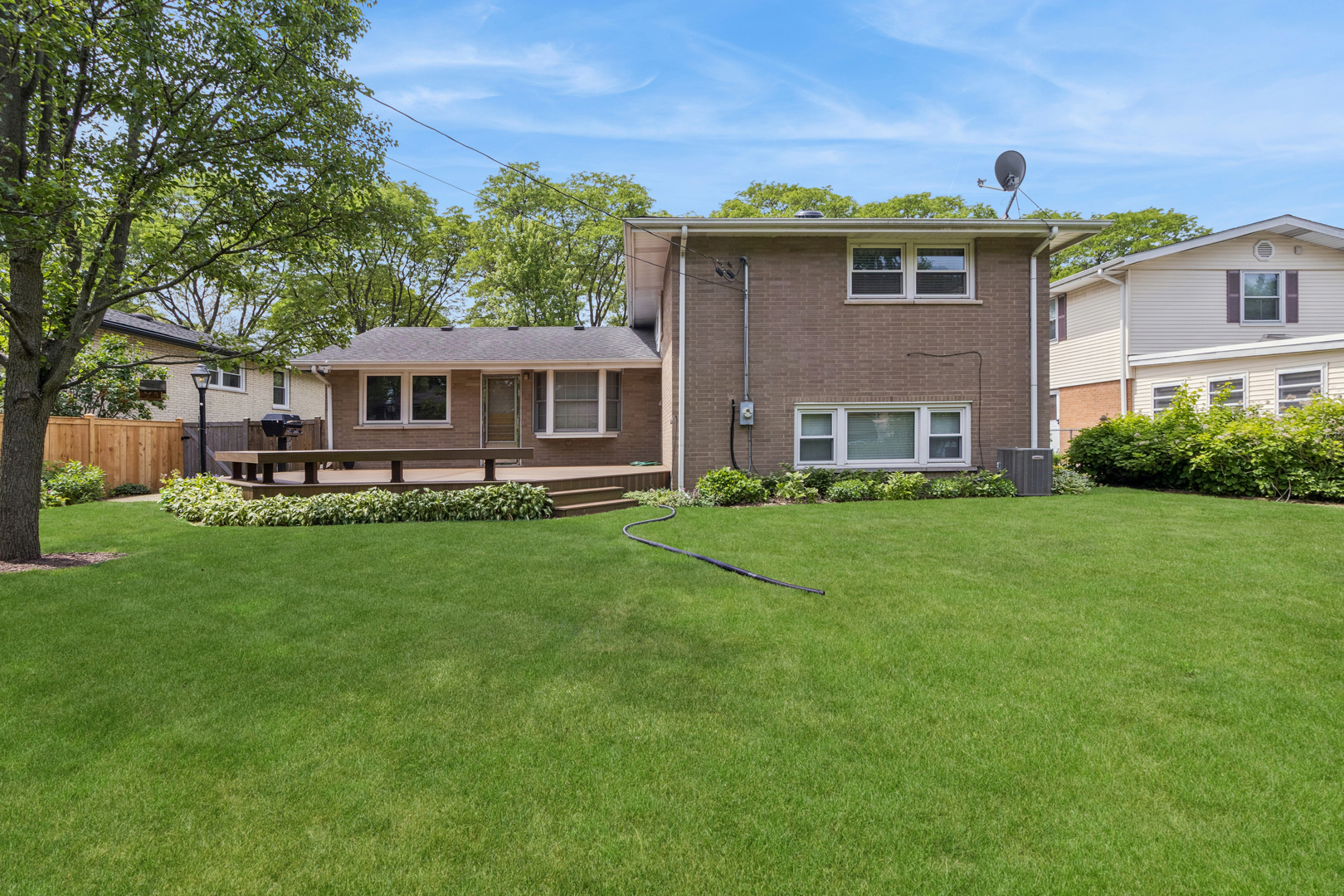 2012 Cayuga Lane Mount Prospect, IL 60056 - Photo 19 of 24