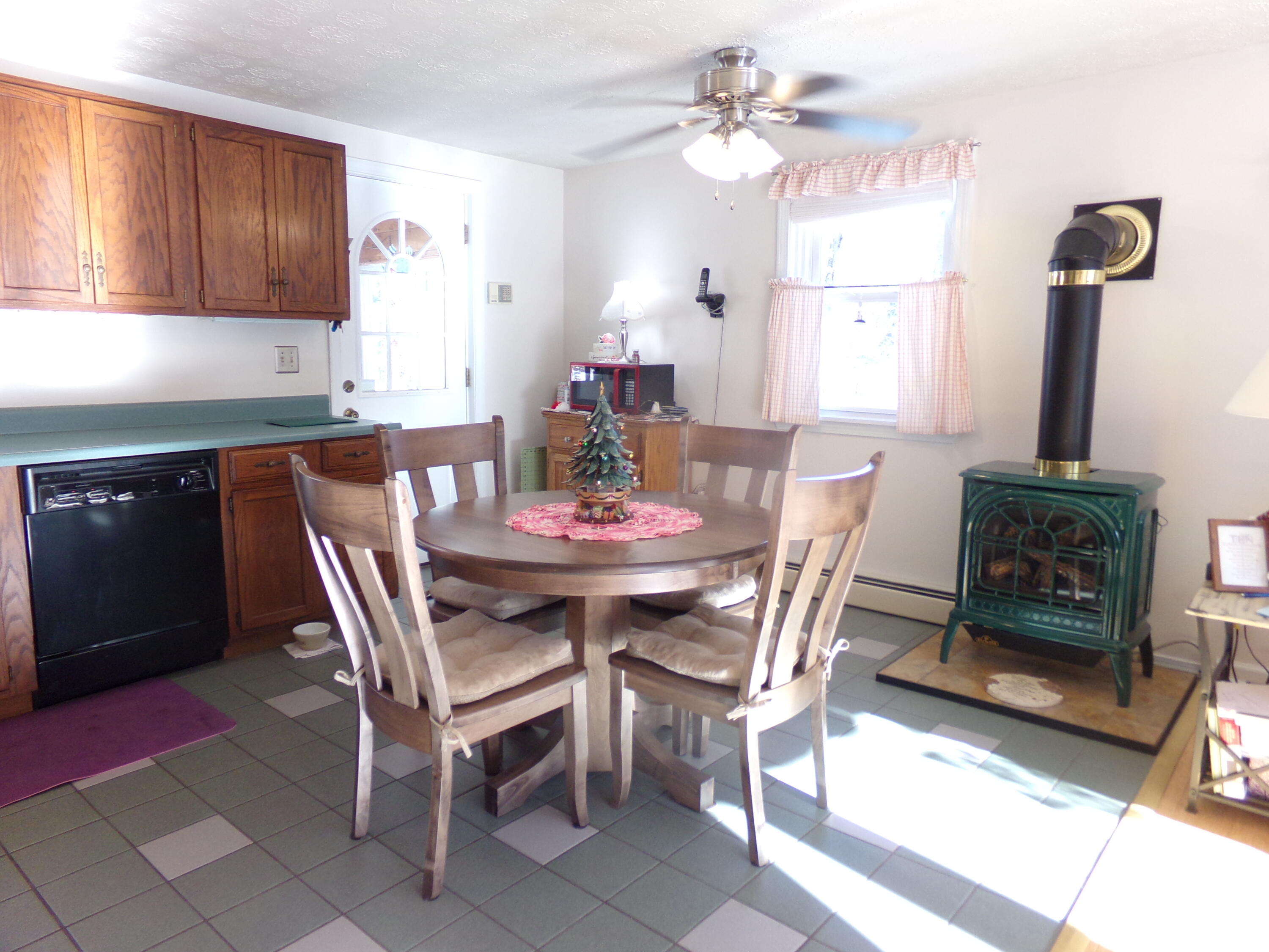 57 North Raymond Road Poland, ME 04274 - Photo 4 of 22 100_1502
