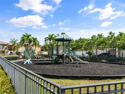 $3,300 | 14741 Southwest 11th Street, Pembroke Pines, FL 33027