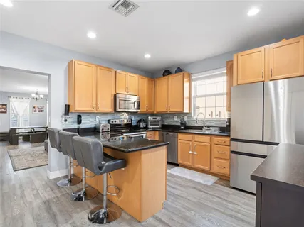 $3,300 | 14741 Southwest 11th Street, Pembroke Pines, FL 33027