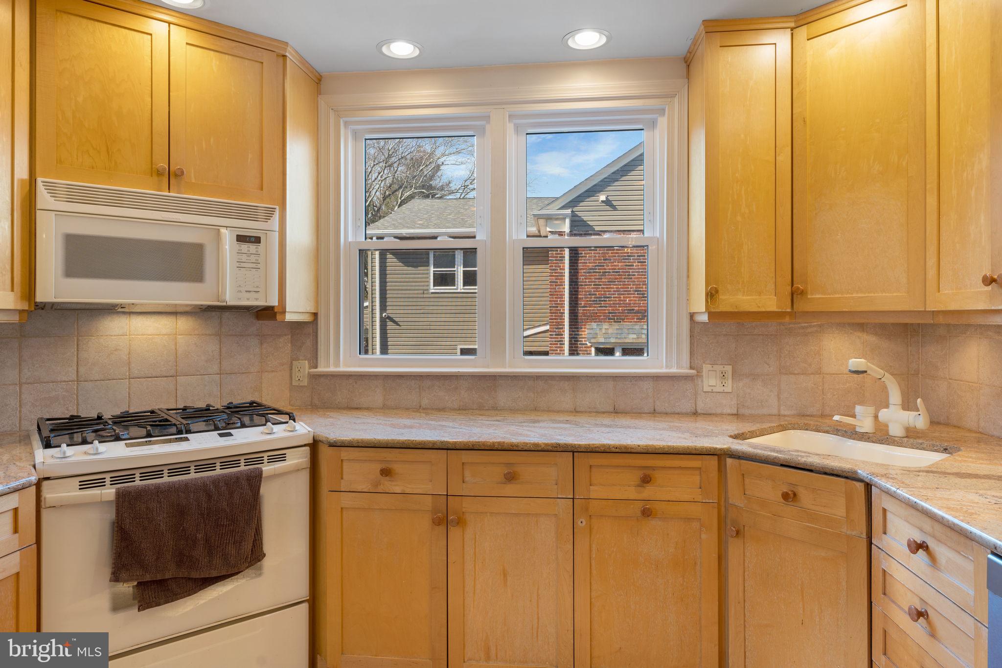 1117 Ashbourne Road Cheltenham, PA 19012 - Photo 12 of 30