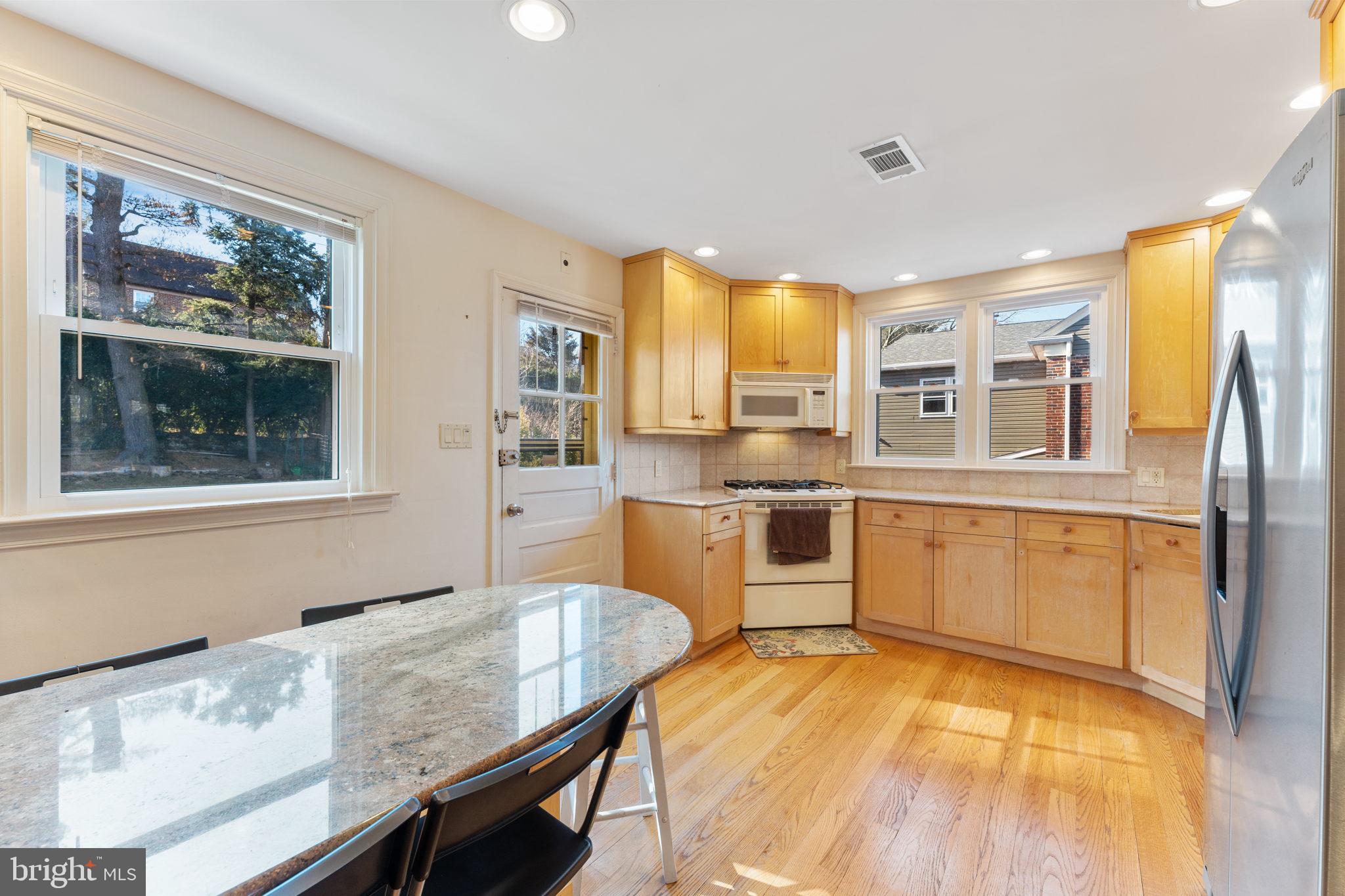 1117 Ashbourne Road Cheltenham, PA 19012 - Photo 10 of 30