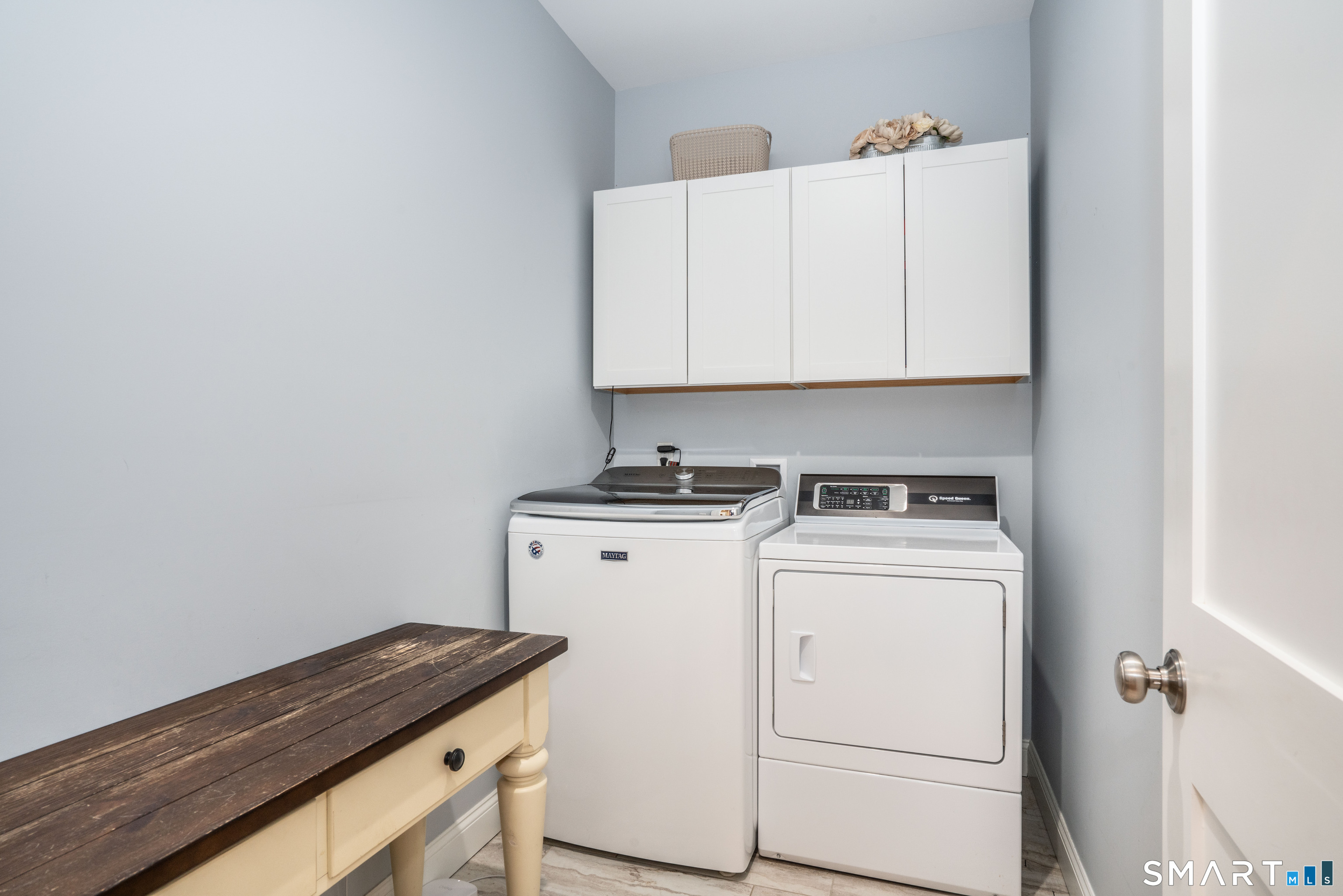 152 Old Farms Road Simsbury, CT 06070 - Photo 20 of 40 convenient second floor laundry room