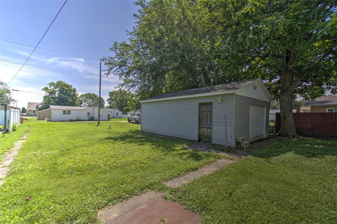 110 North Poplar Street Assumption, IL 62510 - Photo 26 of 27