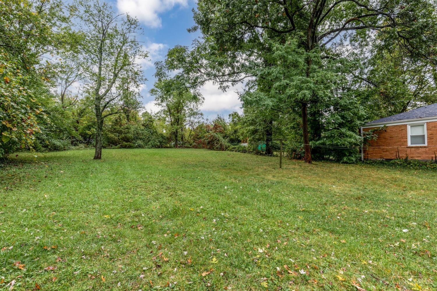 10443 Burlington Road Cincinnati, OH 45231 - Photo 28 of 31