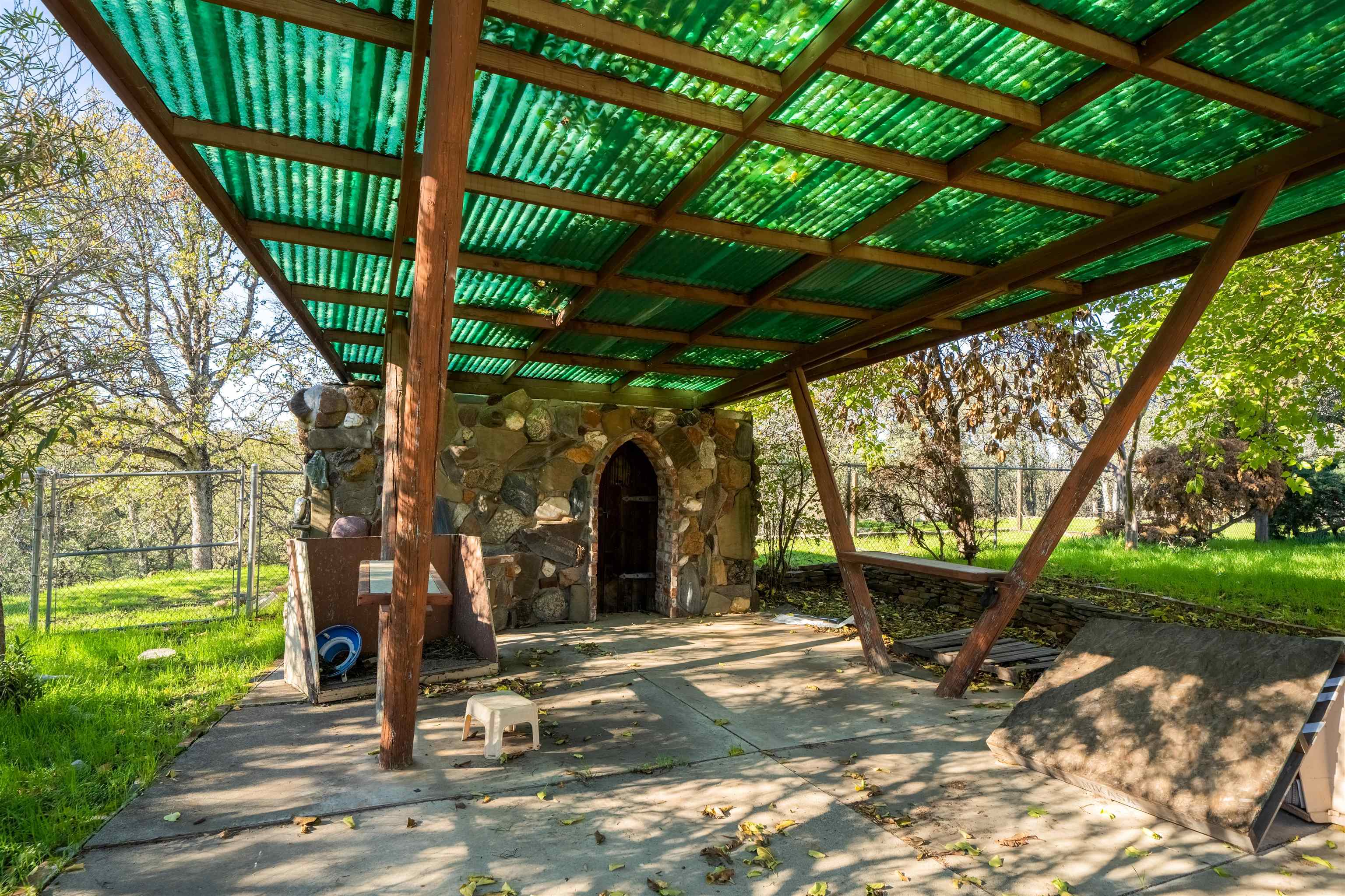 19050 Ridge Road Red Bluff, CA 96080 - Photo 9 of 36 a view of outdoor space