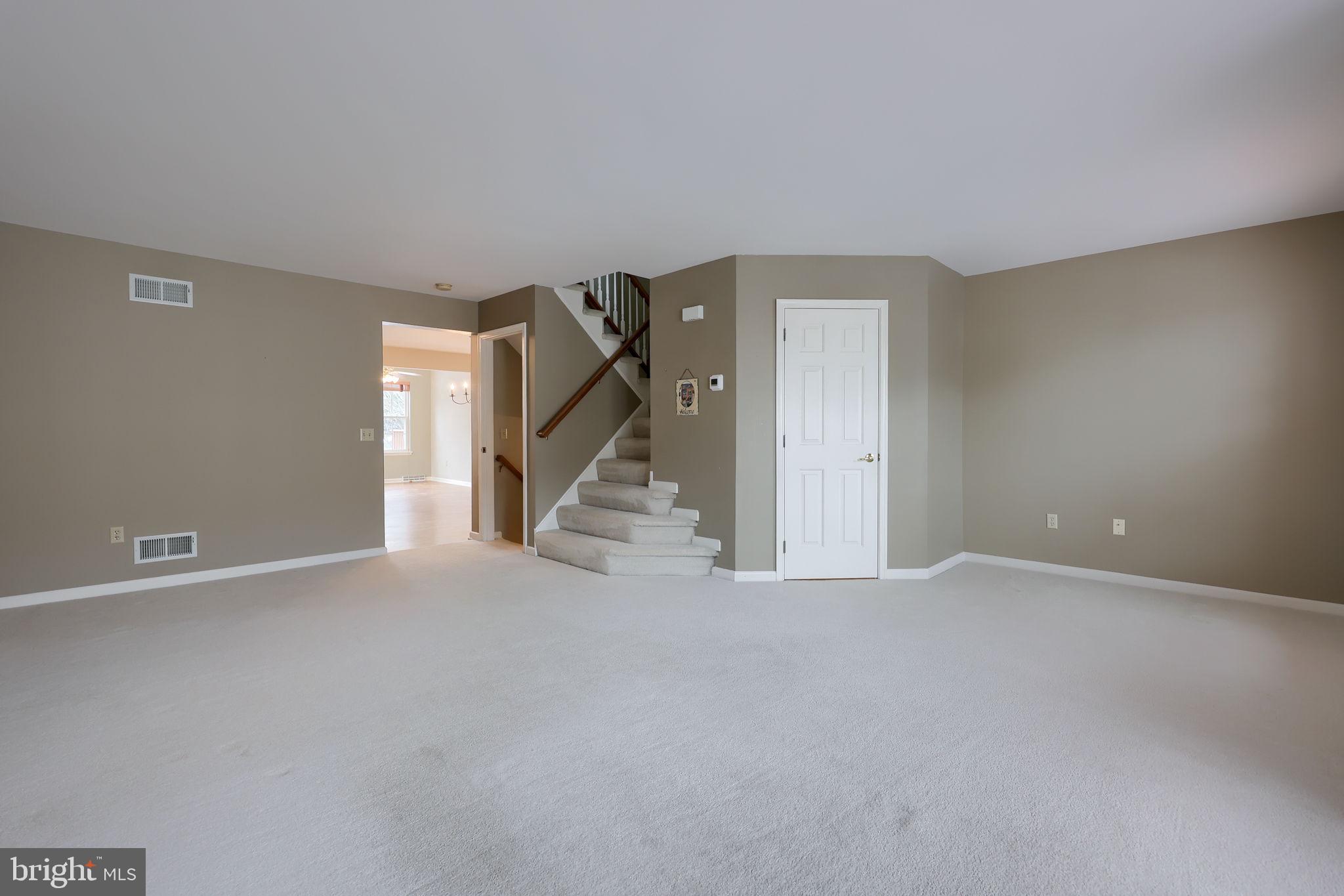 211 September Way York, PA 17403 - Photo 14 of 45