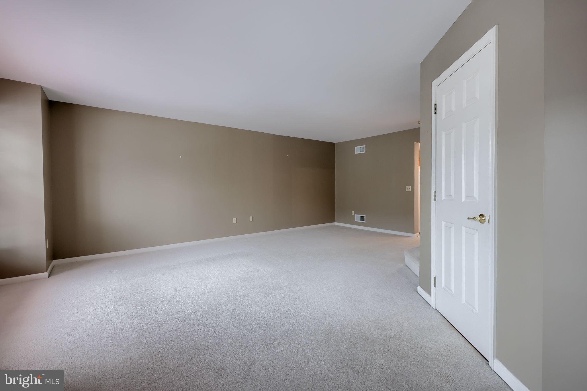 211 September Way York, PA 17403 - Photo 15 of 45