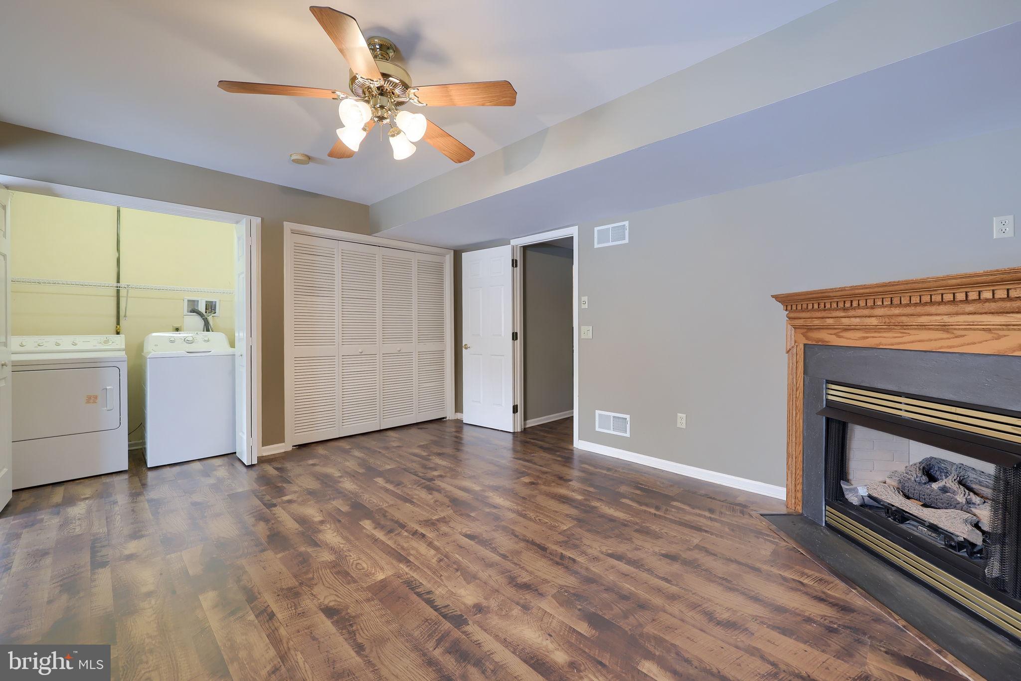 211 September Way York, PA 17403 - Photo 5 of 45