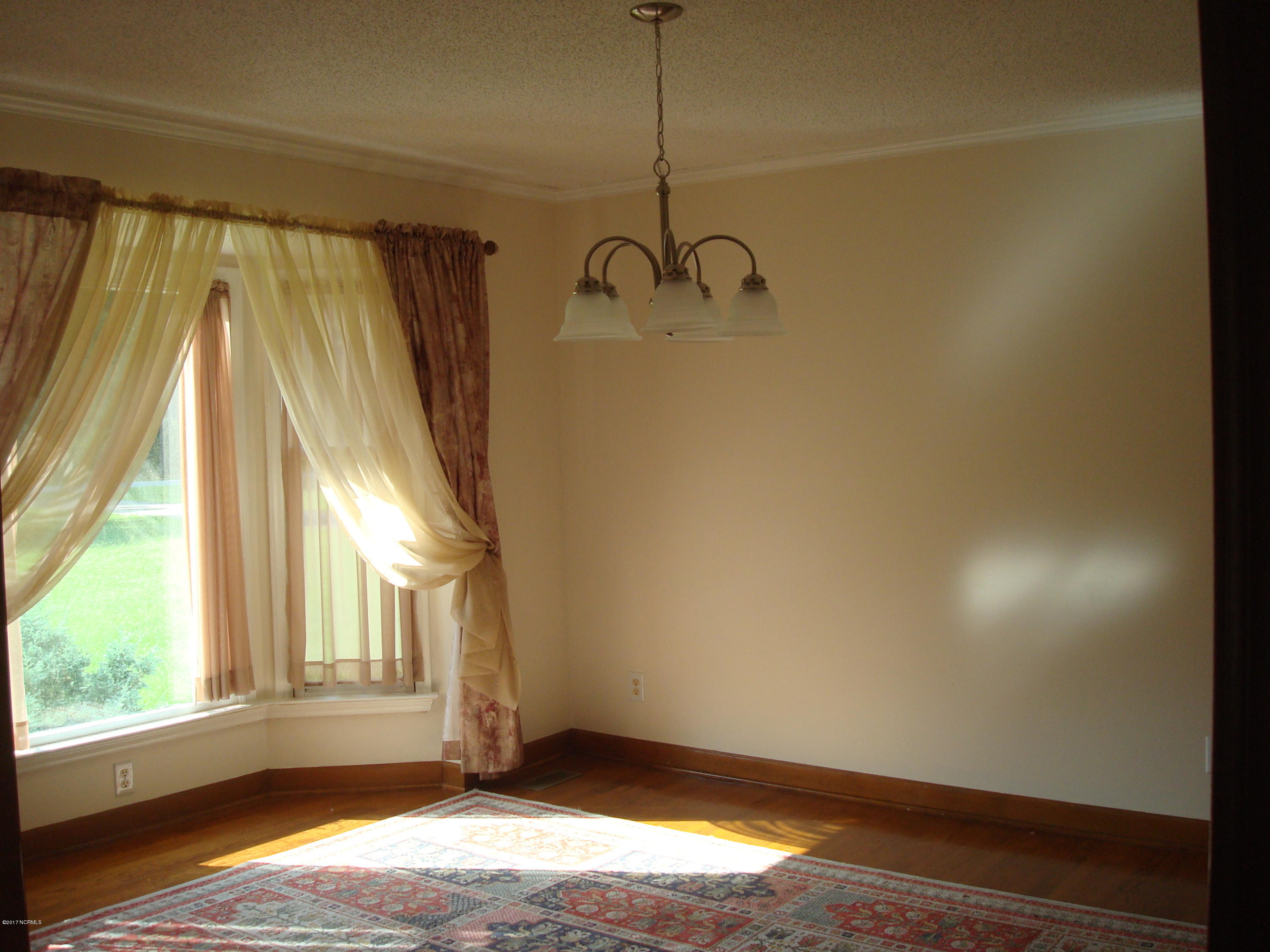 209 Boyd Swamp Road Pinetown, NC 27865 - Photo 8 of 19 Dining Room