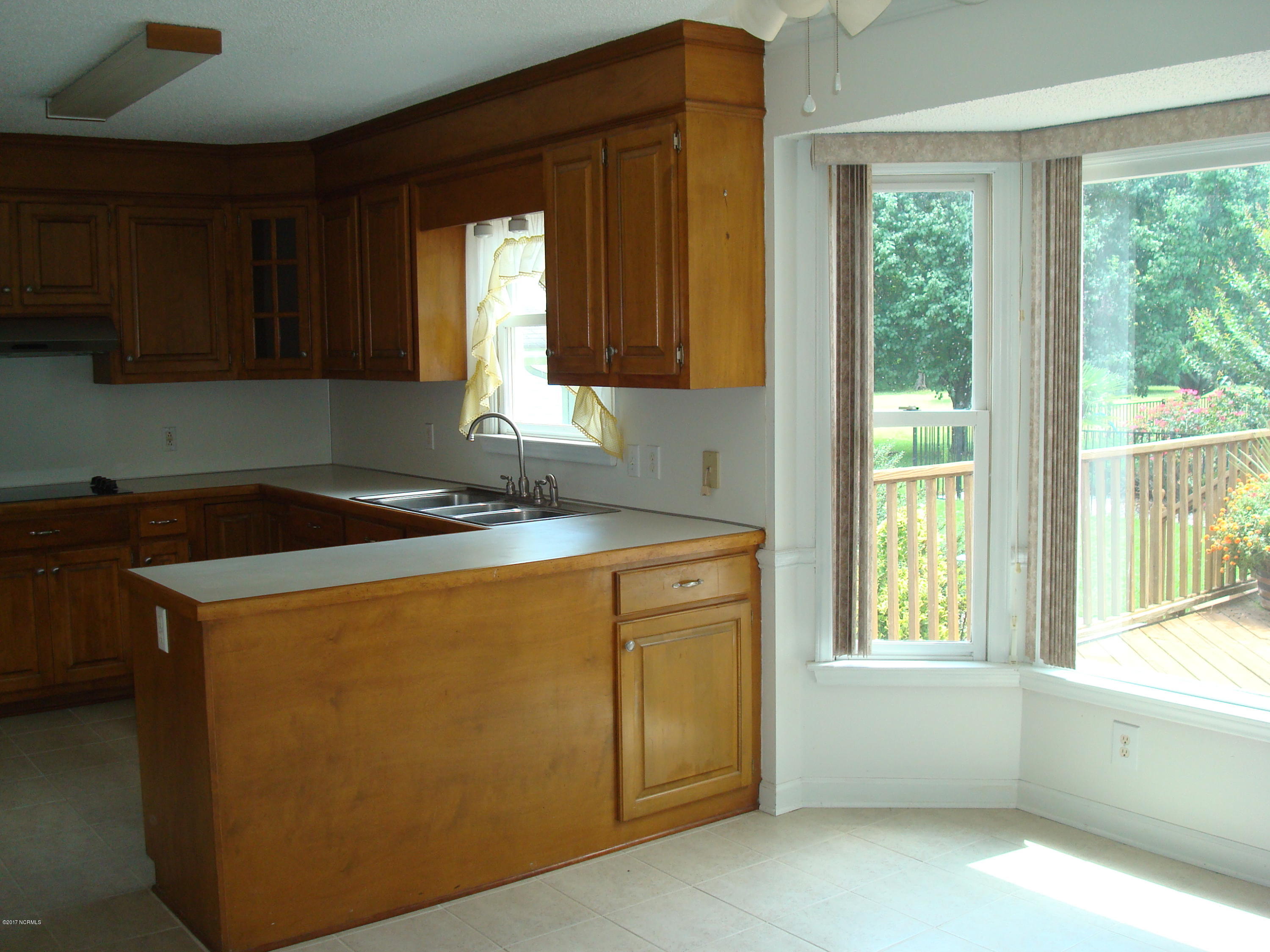 209 Boyd Swamp Road Pinetown, NC 27865 - Photo 9 of 19 Kitchen and Dining Area