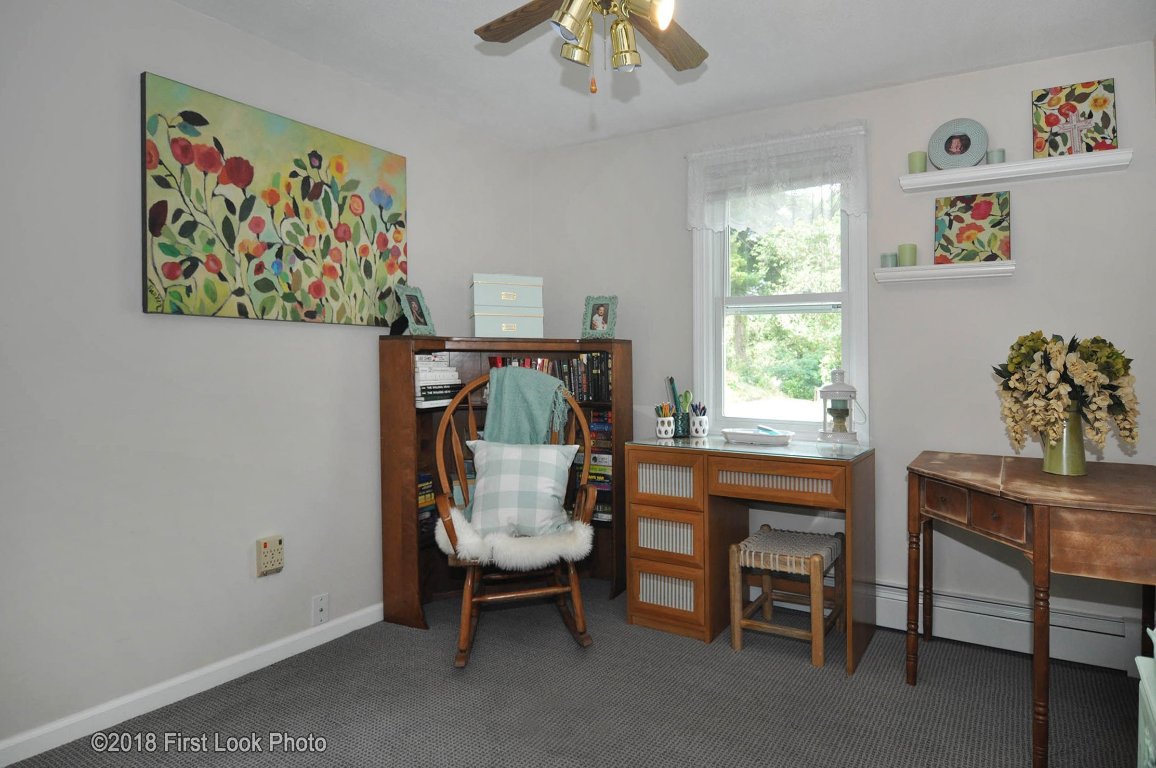 10 Hospital Road East Providence, RI 02915 - Photo 11 of 38 Gallery Image 11