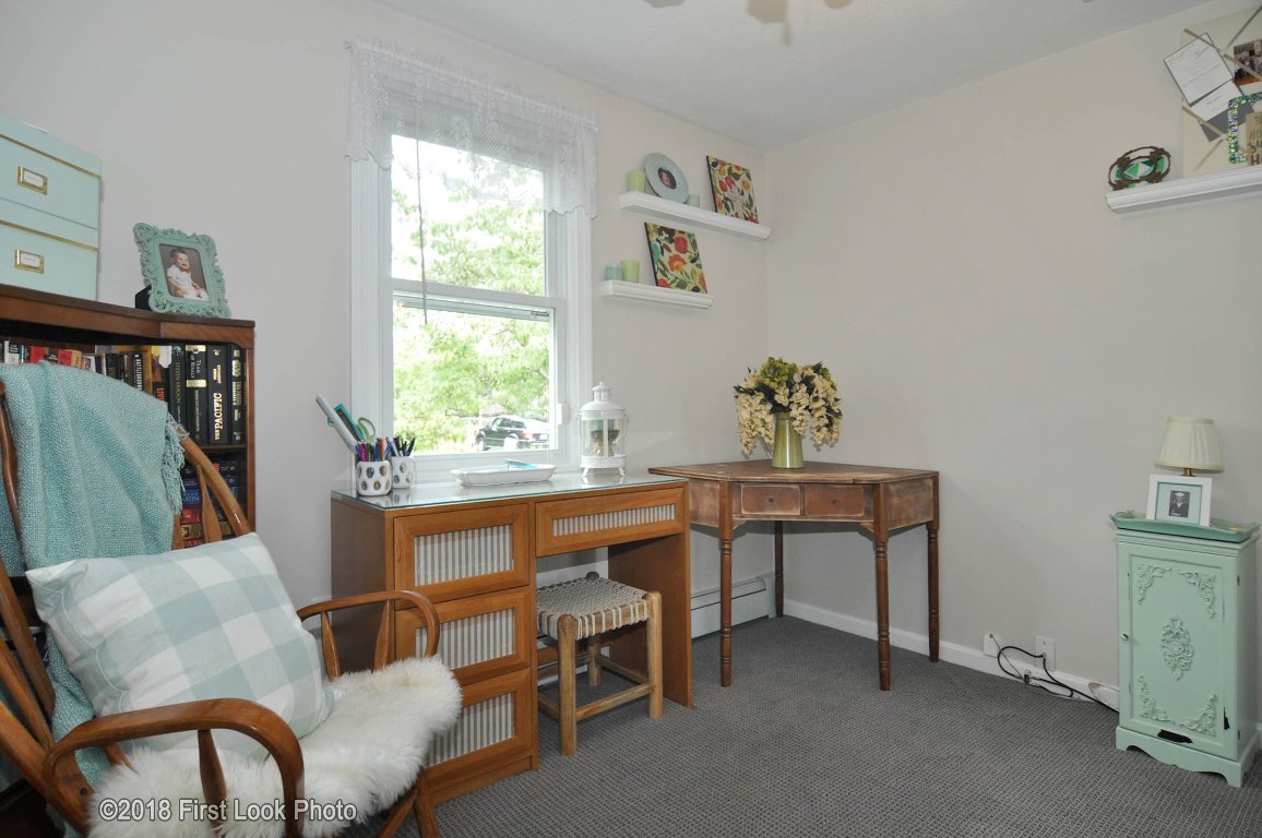 10 Hospital Road East Providence, RI 02915 - Photo 13 of 38 Gallery Image 13