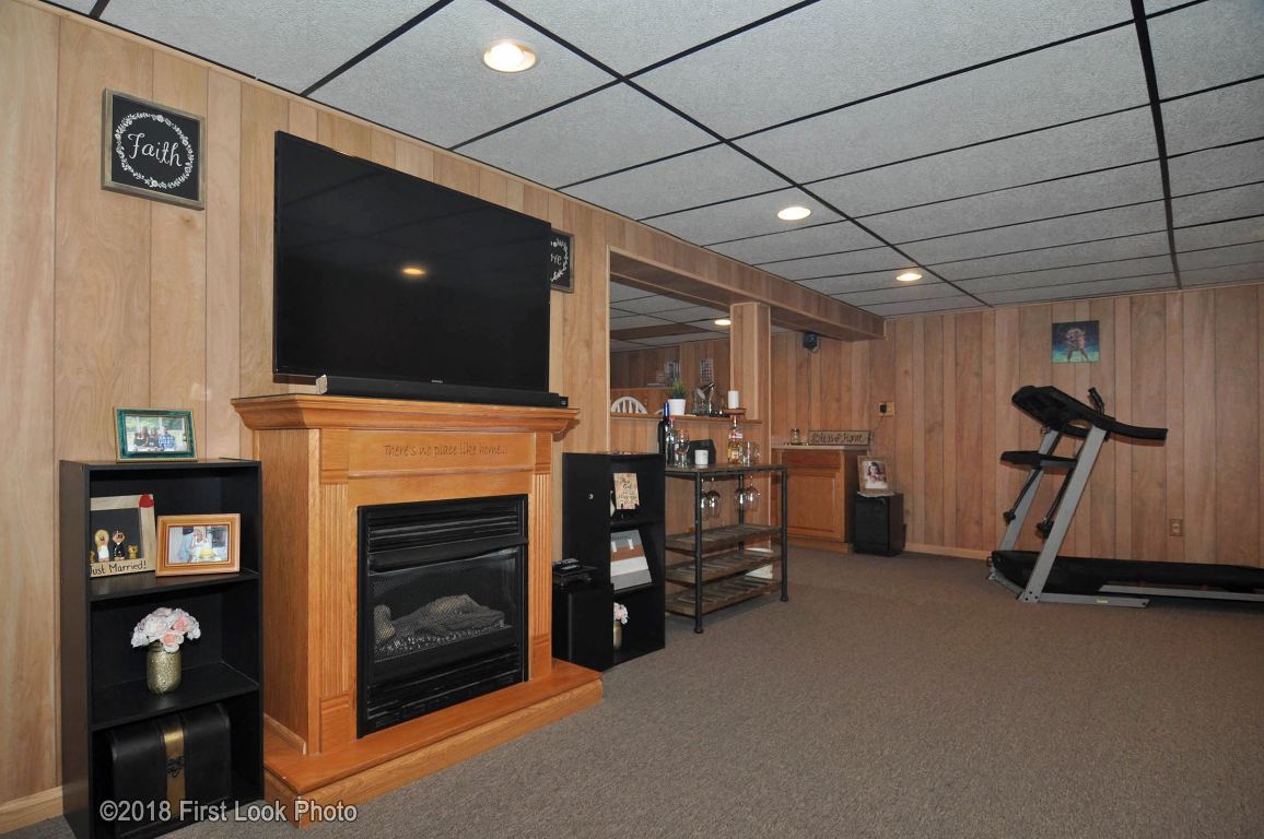 10 Hospital Road East Providence, RI 02915 - Photo 20 of 38 Gallery Image 20