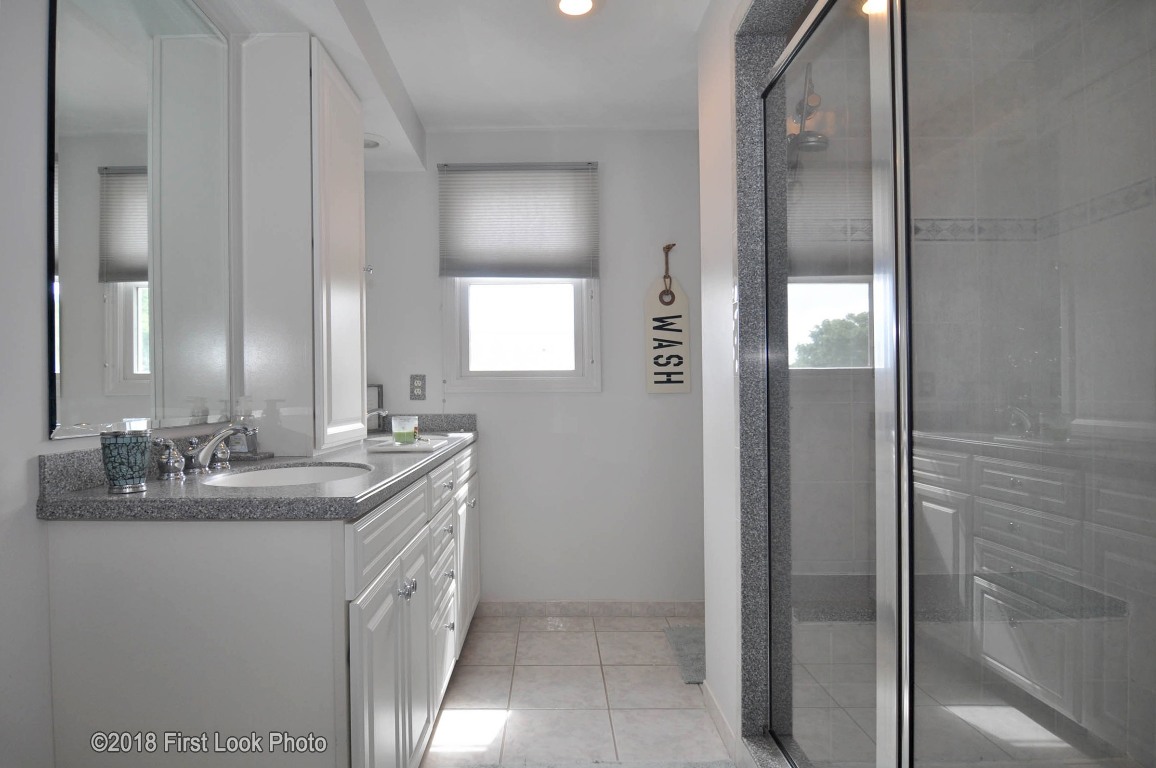 10 Hospital Road East Providence, RI 02915 - Photo 25 of 38 Gallery Image 25