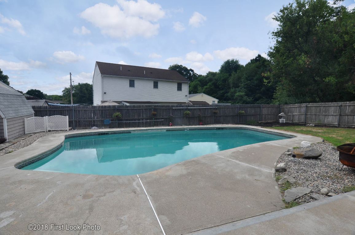 10 Hospital Road East Providence, RI 02915 - Photo 33 of 38 Gallery Image 33