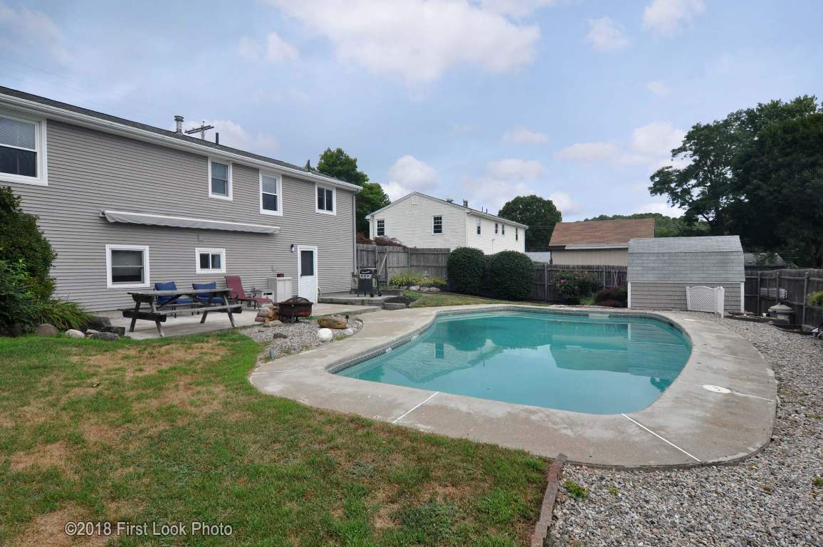 10 Hospital Road East Providence, RI 02915 - Photo 36 of 38 Gallery Image 36