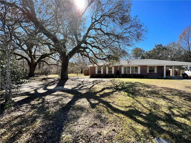 $1,750 | 20186 Highway 22, Ponchatoula, LA 70454