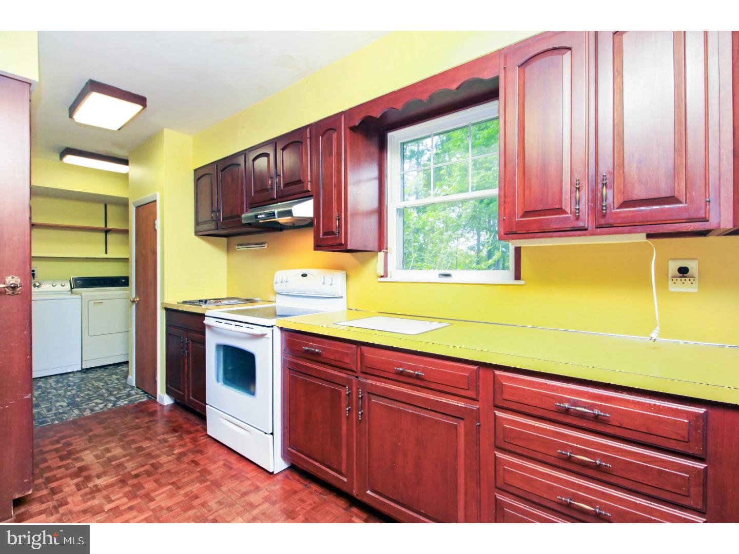 50 Beagle Club Road Pilesgrove, NJ 08098 - Photo 11 of 25 Kitchen