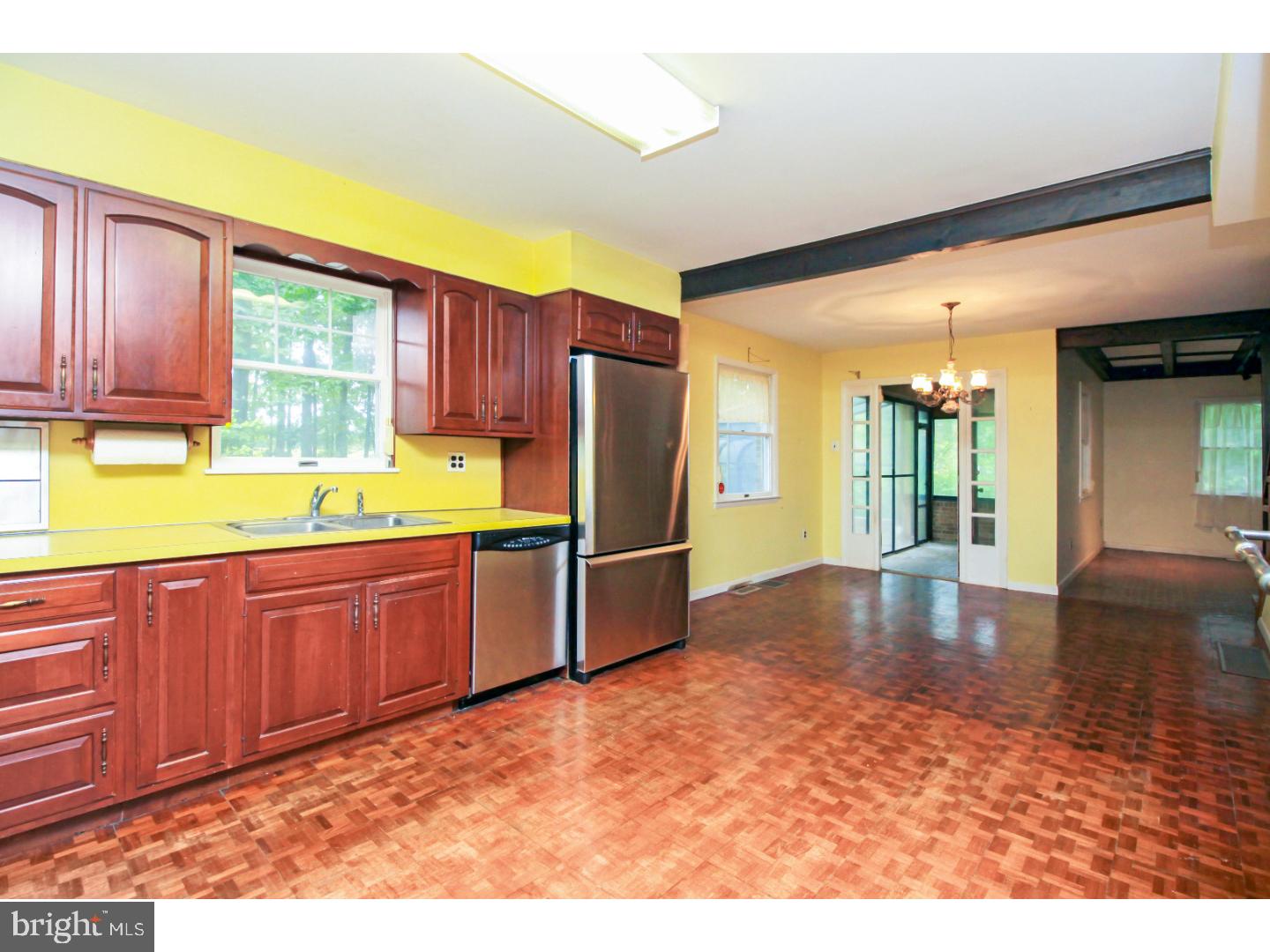 50 Beagle Club Road Pilesgrove, NJ 08098 - Photo 10 of 25 Kitchen