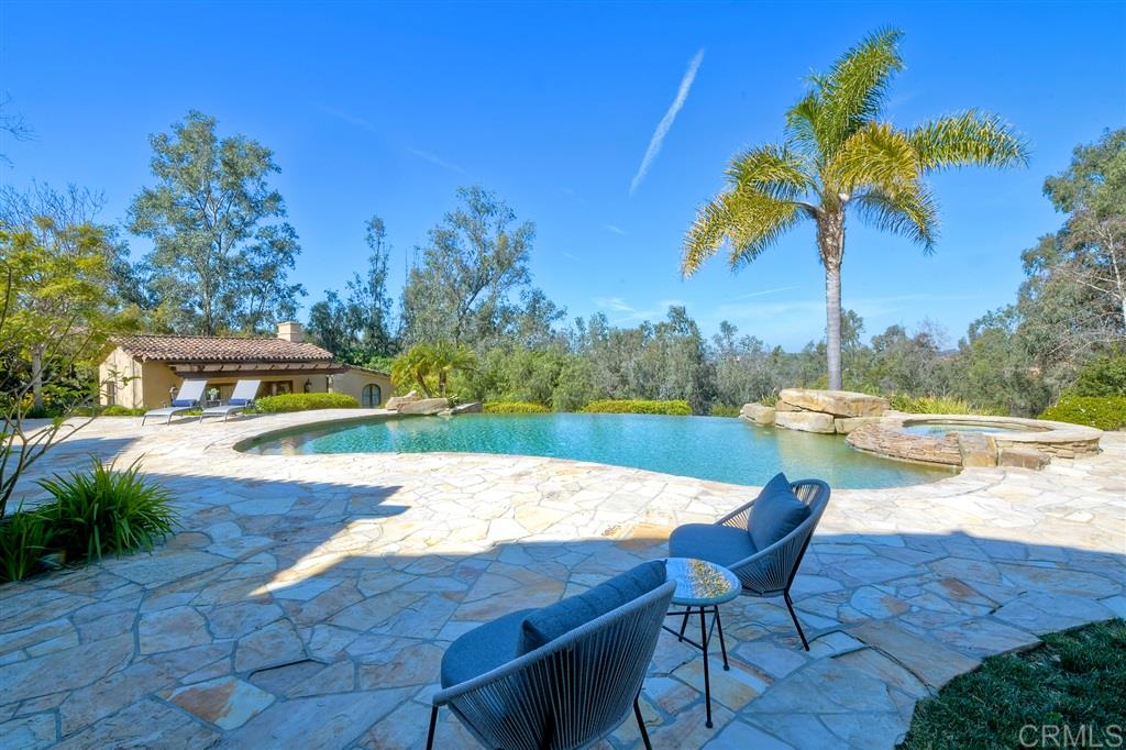 5168 Linea Del Cielo Rancho Santa Fe, CA 92067 - Photo 10 of 25 Gallery Image 10
