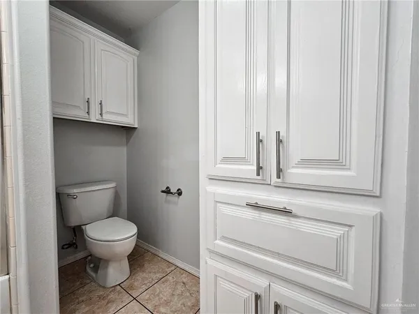 $1,900 | 428 Quail Avenue, McAllen, TX 78504