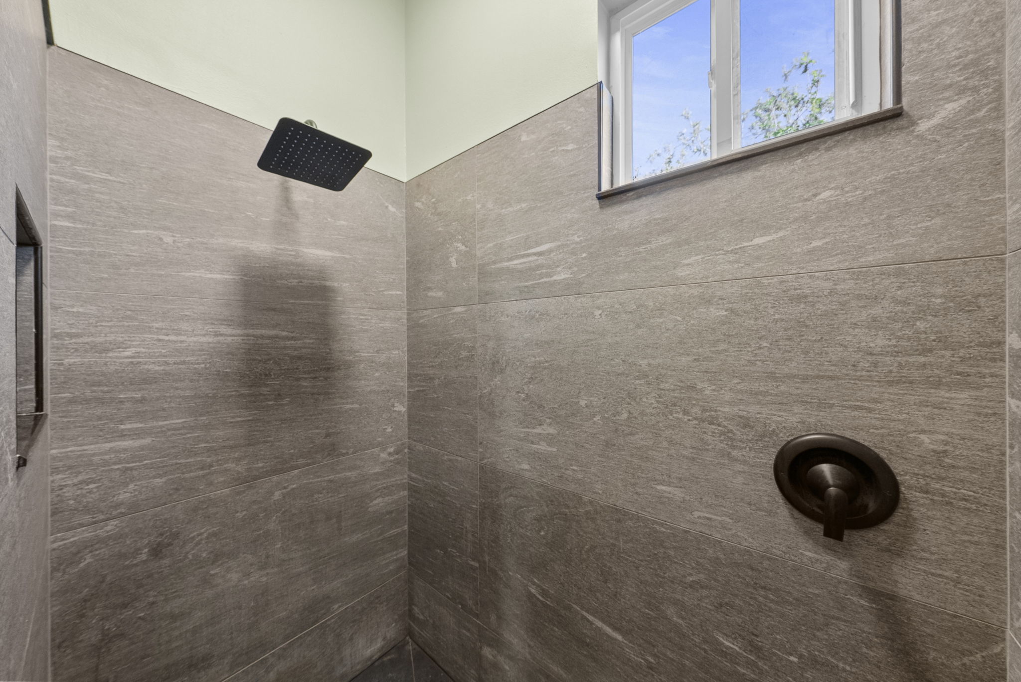 8102 Flashpan Cove Austin, TX 78729 - Photo 19 of 36 Walk in shower