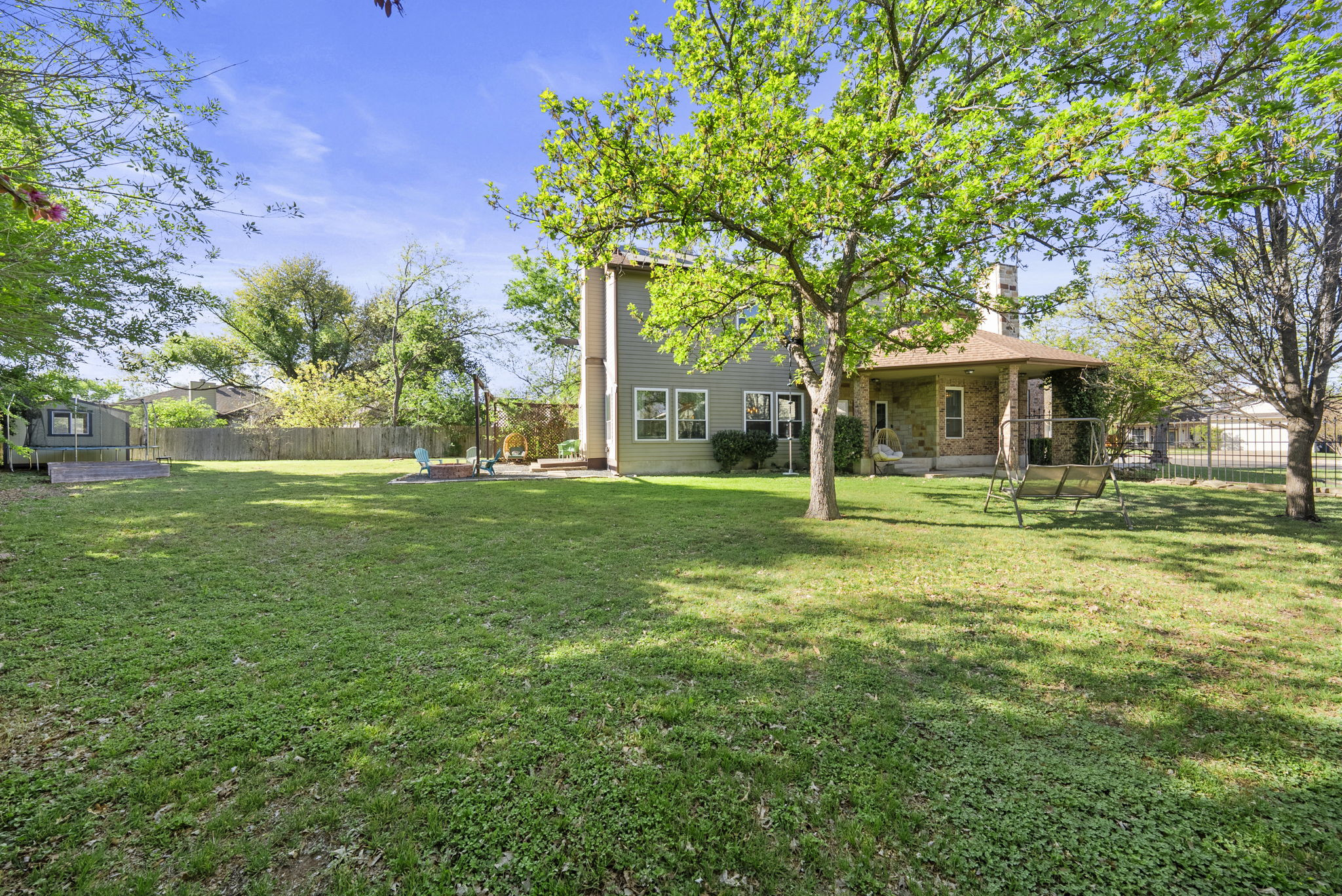 8102 Flashpan Cove Austin, TX 78729 - Photo 32 of 36